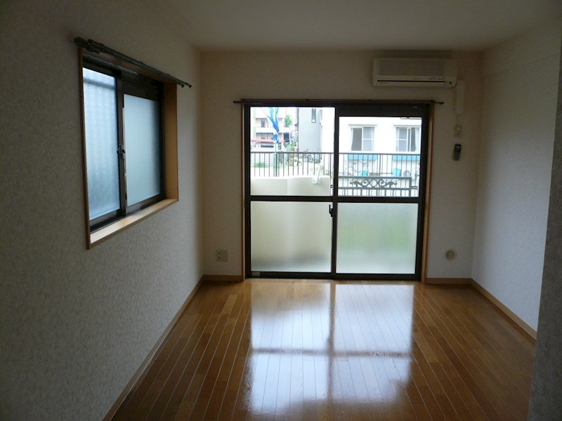 カルム・ワン リビング