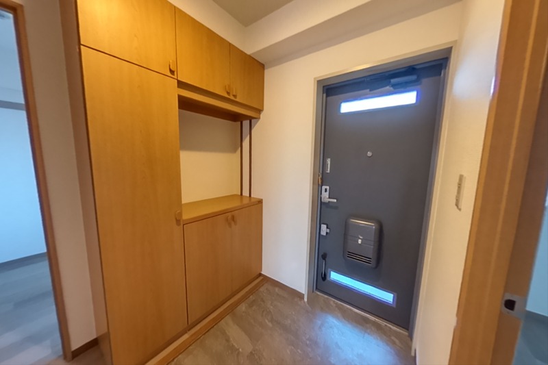 別部屋参考 フルセイル権太坂 玄関