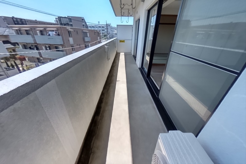 別部屋参考 フルセイル権太坂 ベランダ