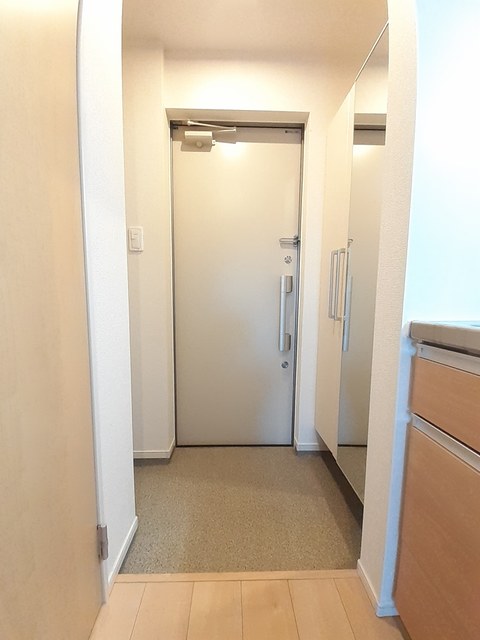 ラピュタテラスＡ 玄関
