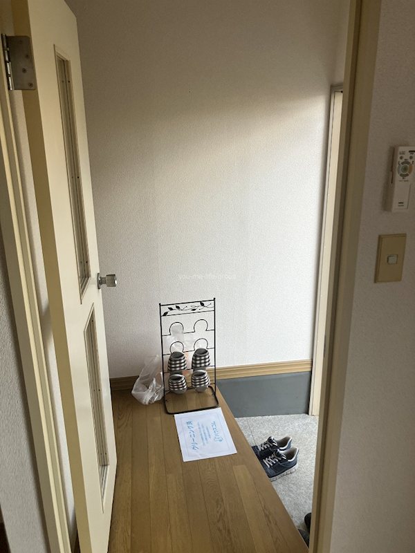 サンメゾネットA 玄関