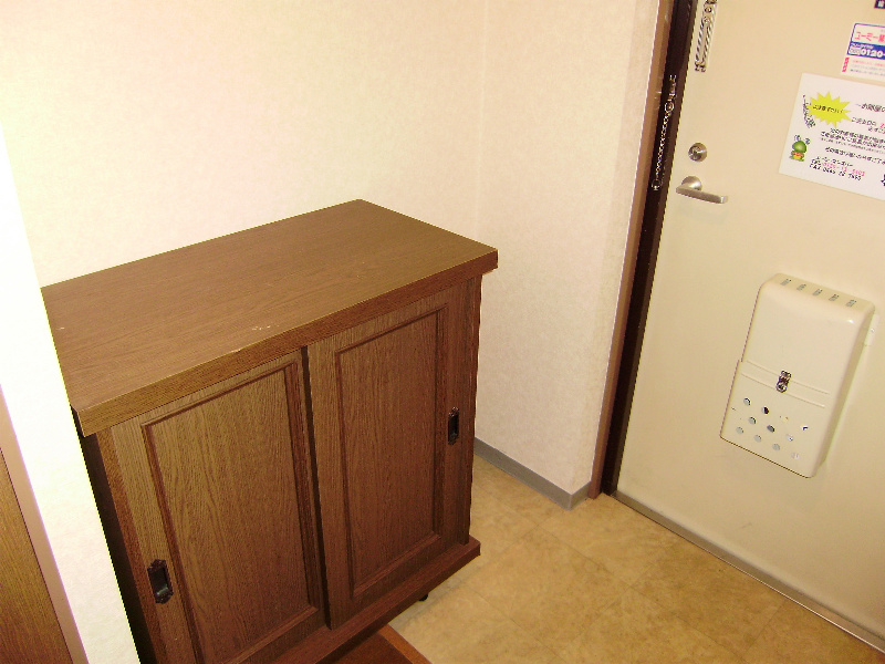 コート　菫野 玄関