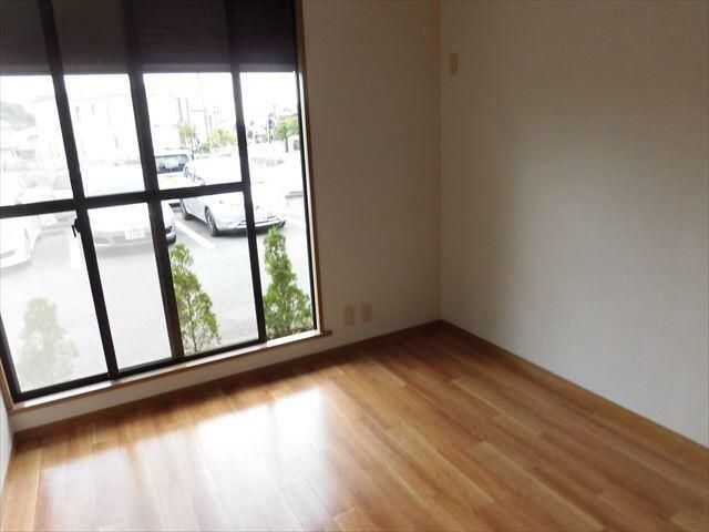 ラルジュ・アイ その他2