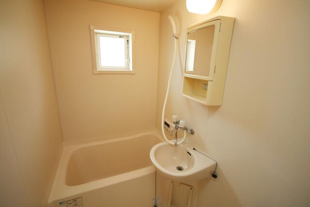 メゾン・ド・カワグチ 風呂画像