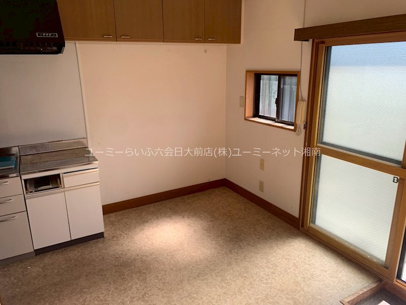 ハイツ湘南 玄関