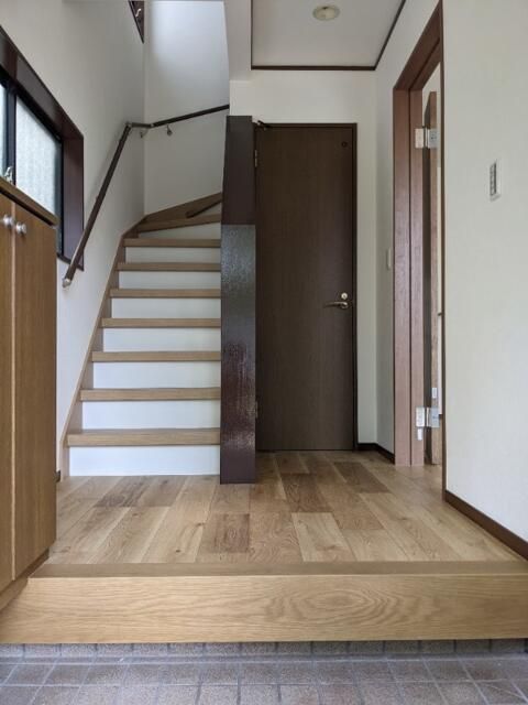 鵠沼松が岡３丁目戸建 玄関