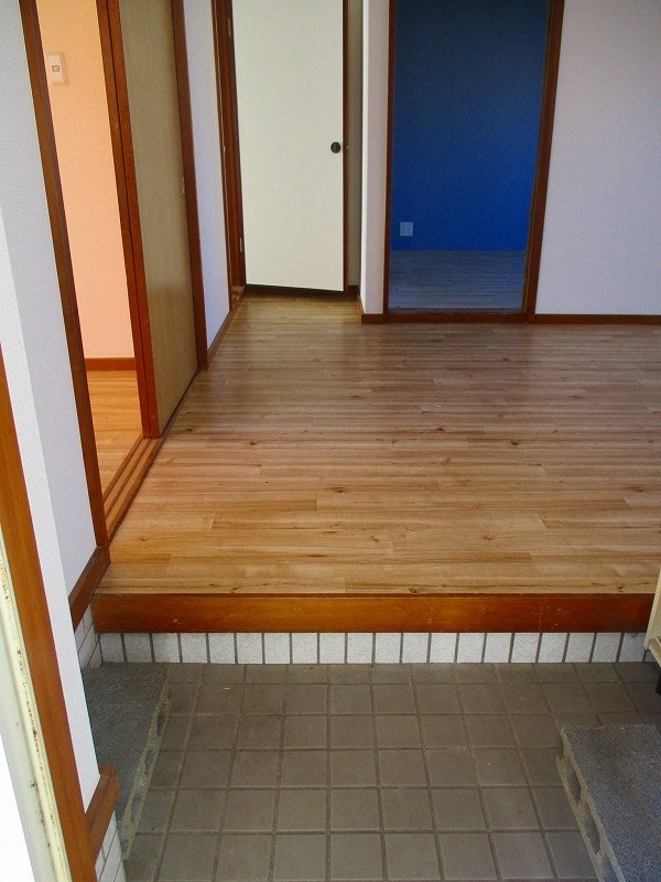 ロイヤルパレスＥＨＡＲＡ 玄関