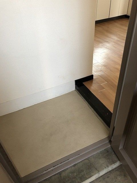 太陽ハイツ 玄関