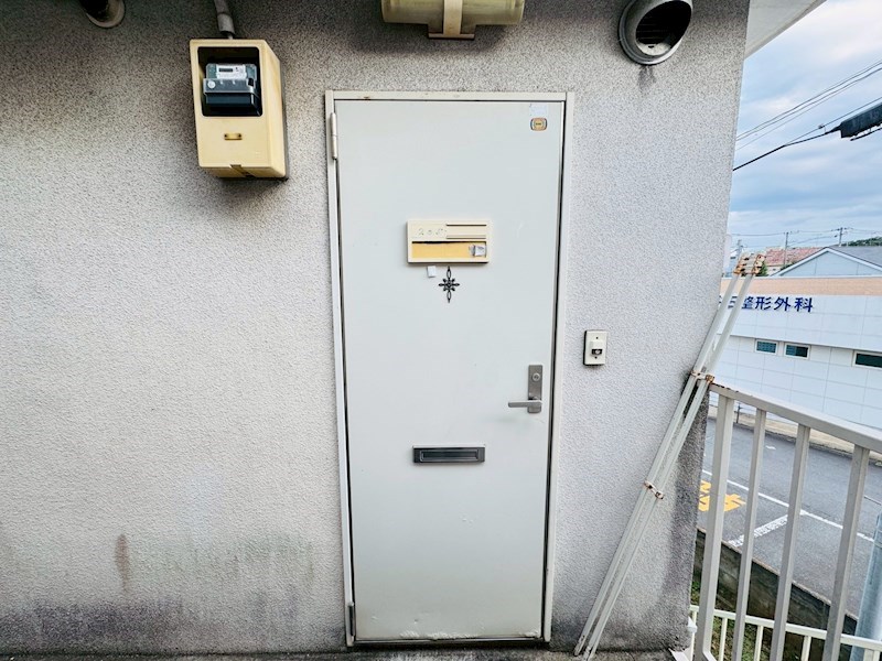 グリーンヒルズ和田 玄関