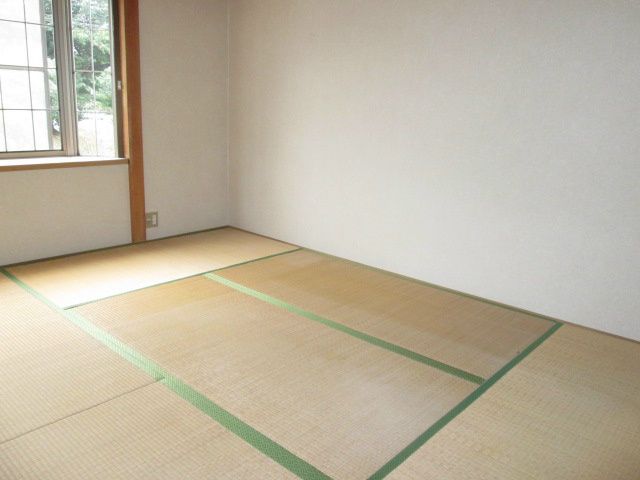 ラベンダー湘南Ⅰ ベッドルーム
