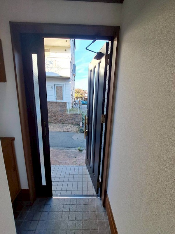 玄関 由比ヶ浜2丁目戸建 玄関