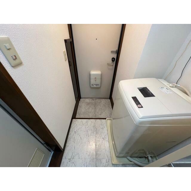 タートルストーンビル 玄関