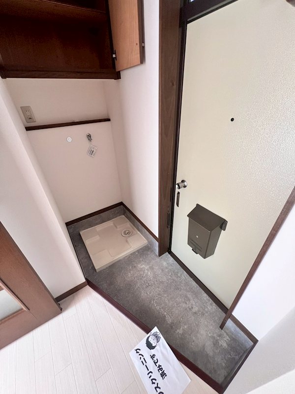 神奈川県藤沢市鵠沼松が岡２丁目 玄関