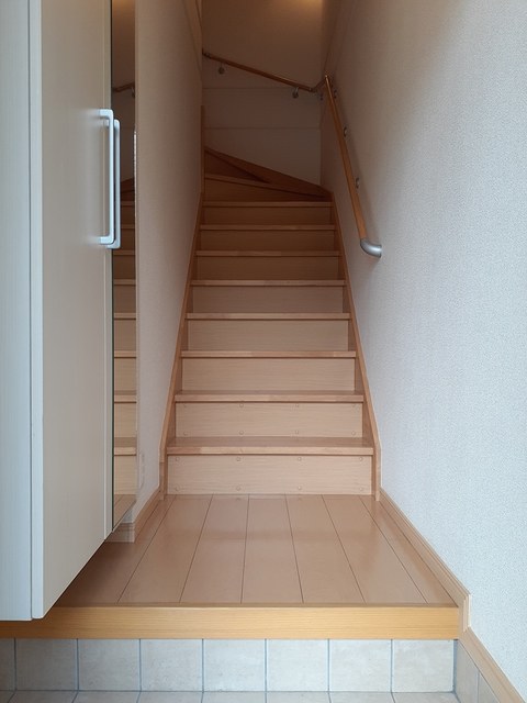 エスペランサ小坪 玄関
