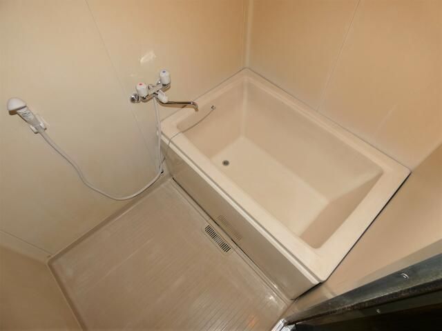 バス カーネル・ハイツ 風呂画像