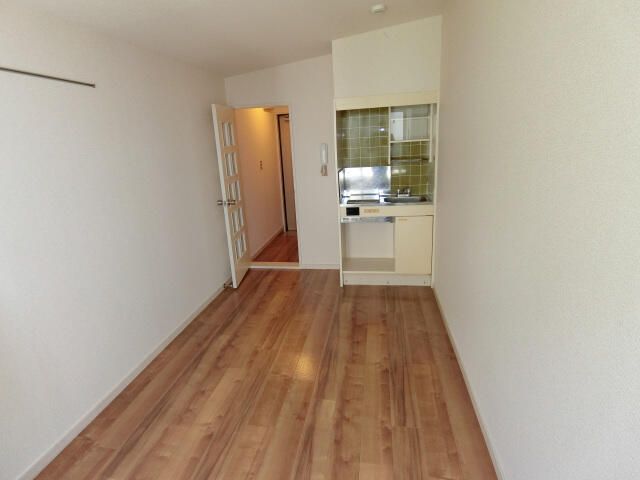 スカイピア港南台 リビング