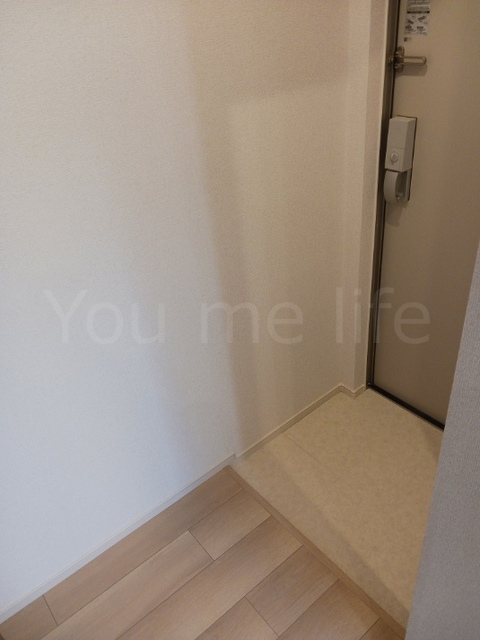 ヴィラ　リヴァージュ 玄関