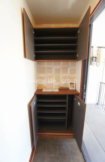 堂の後ハウス 玄関