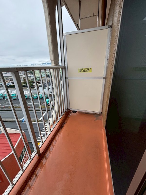 ユニハイム本厚木 ベランダ