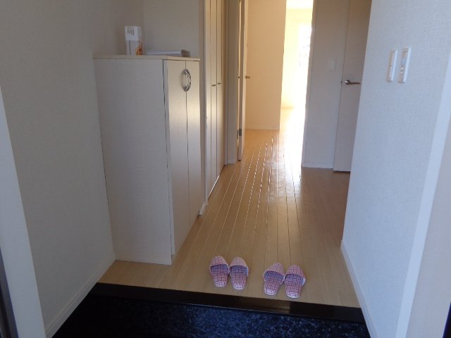 エレガンスＯＩＳＯ 玄関