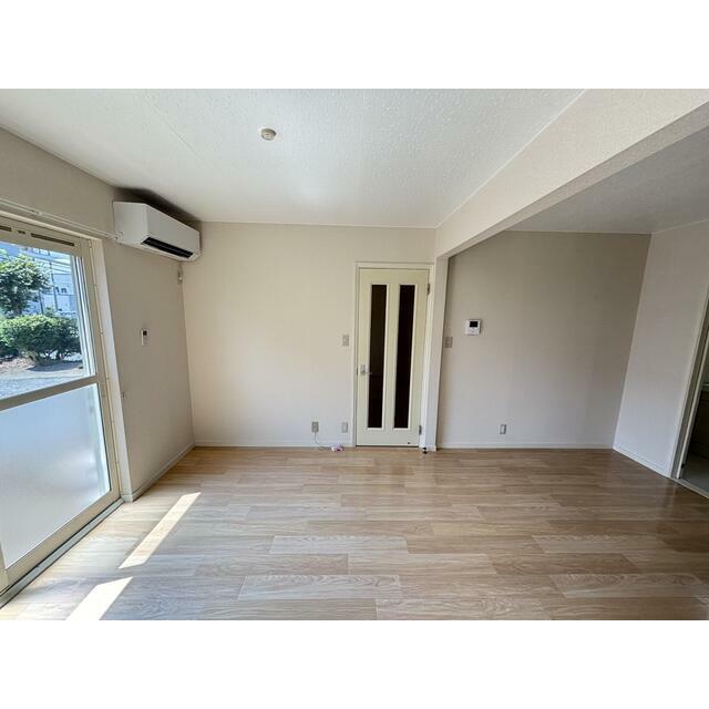 テラス国府Ｂ棟 リビング