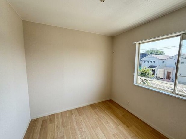 テラス国府Ｂ棟 ベッドルーム