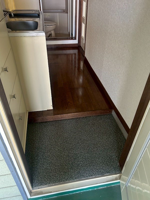 ヒルズ伊勢原 玄関