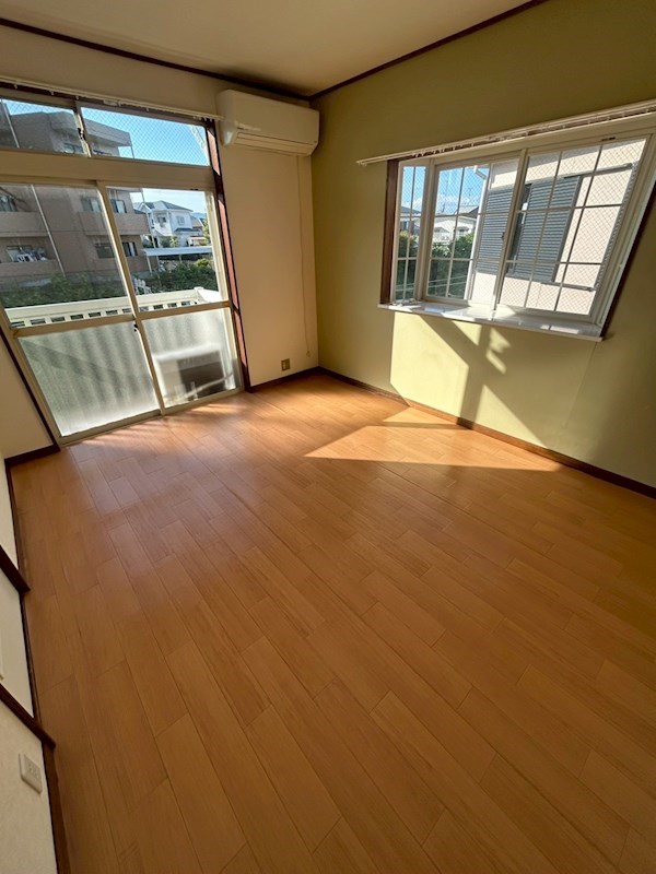 ヒルズ伊勢原 リビング