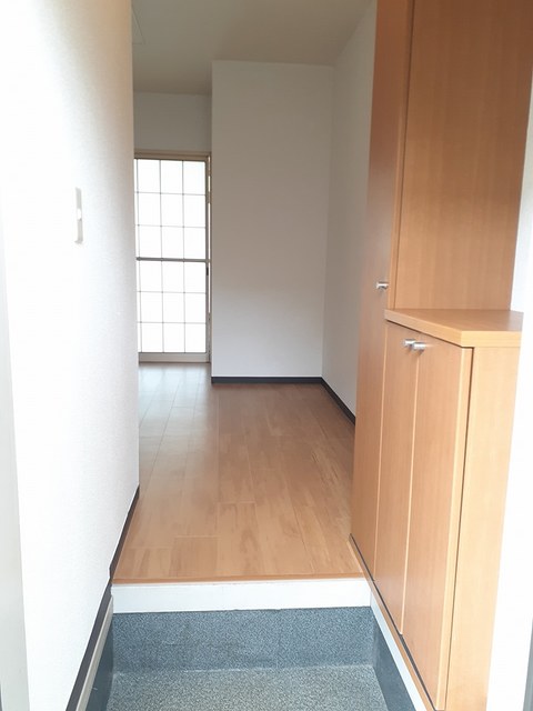 アイリスＢ 玄関