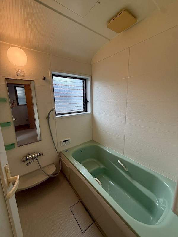 横浜市戸塚区戸塚町２７１９－１戸建 風呂画像