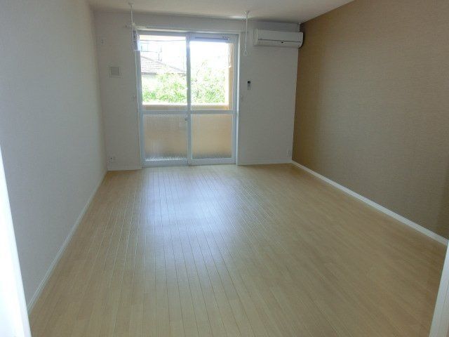 ＩＶＹ　ＣＯＵＲＴ（アイビーコート） リビング