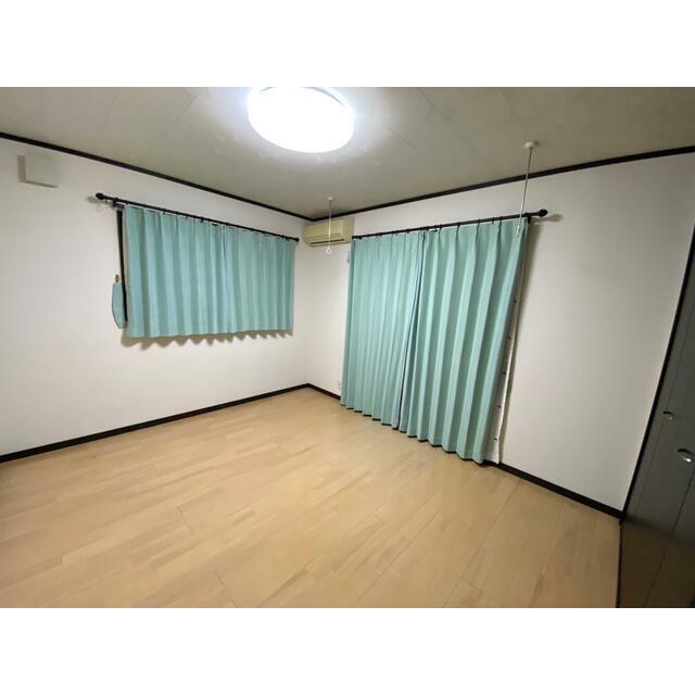 山際戸建 ベッドルーム