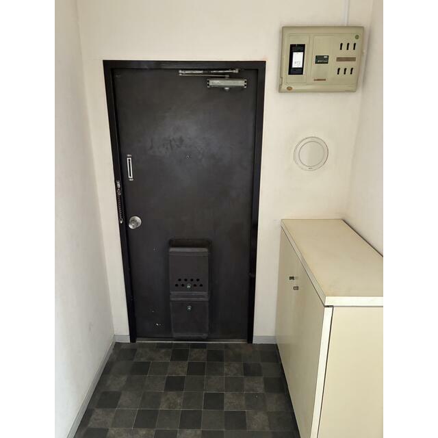 コーポ鵠沼Ａ棟 玄関