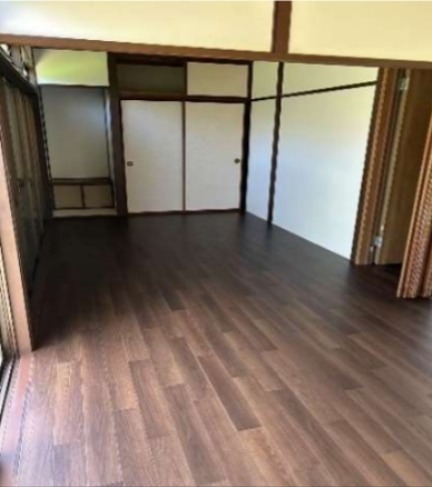 横浜市磯子区田中２丁目　貸家 リビング