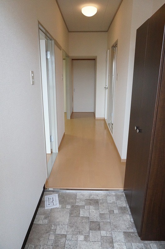 第2サニーハイツヒライ 玄関