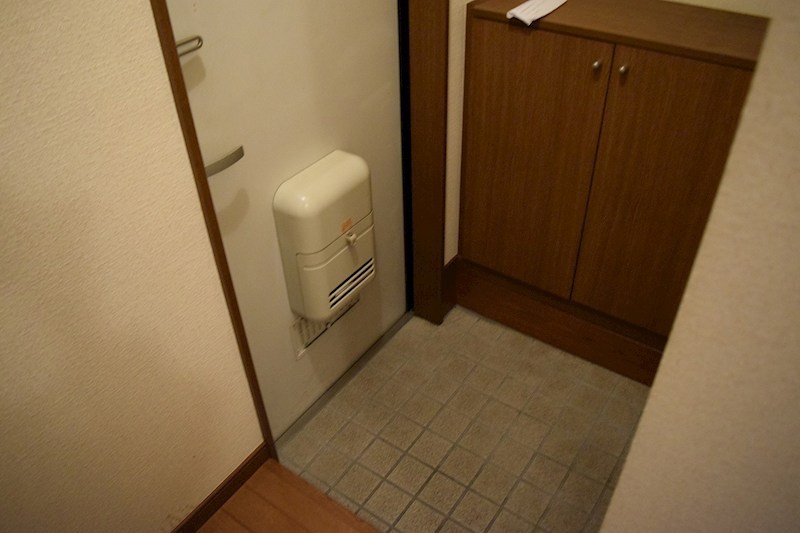 メゾンヒルサイドⅣ 玄関