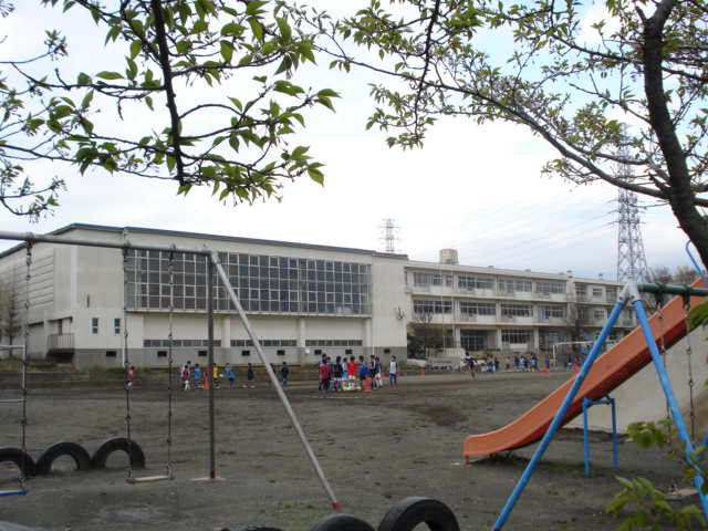 成瀬小学校まで80m ヴィラ エスポワール その他外観3