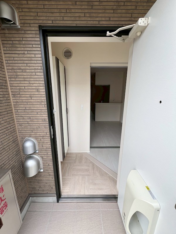 ＲＵＢＥＬＵＳＯ（ルベルソ） 玄関