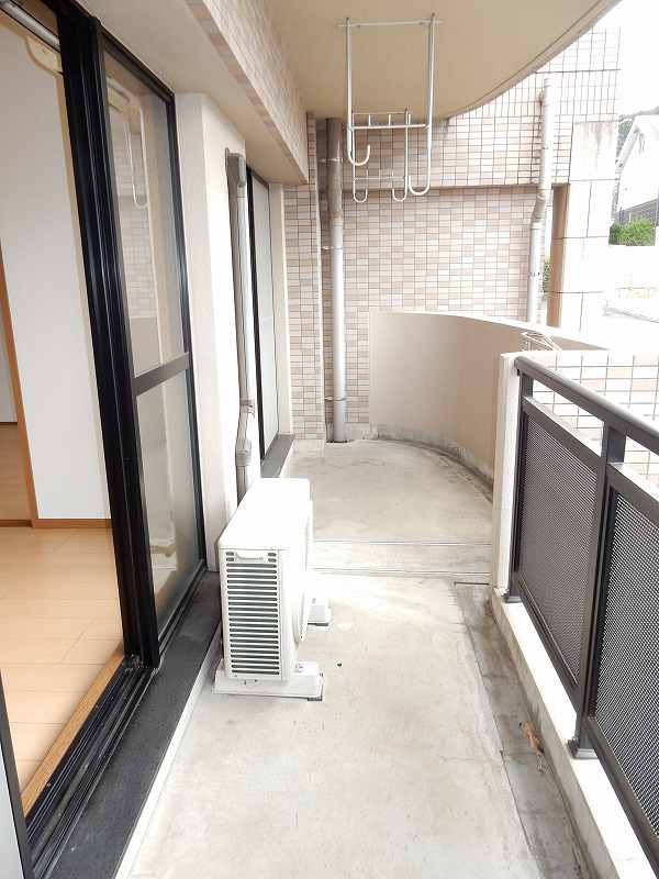 アンソレイエ　アオキ ベランダ