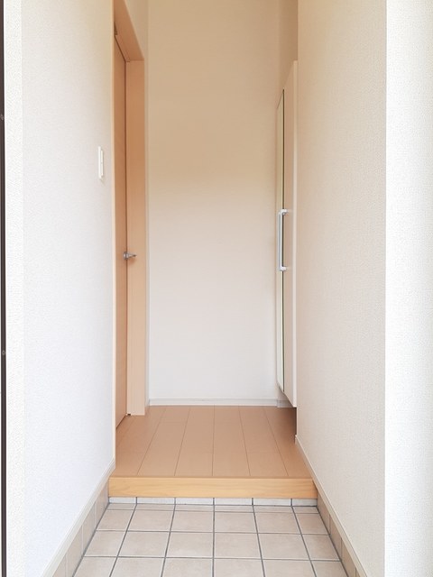 クレール湘南 玄関