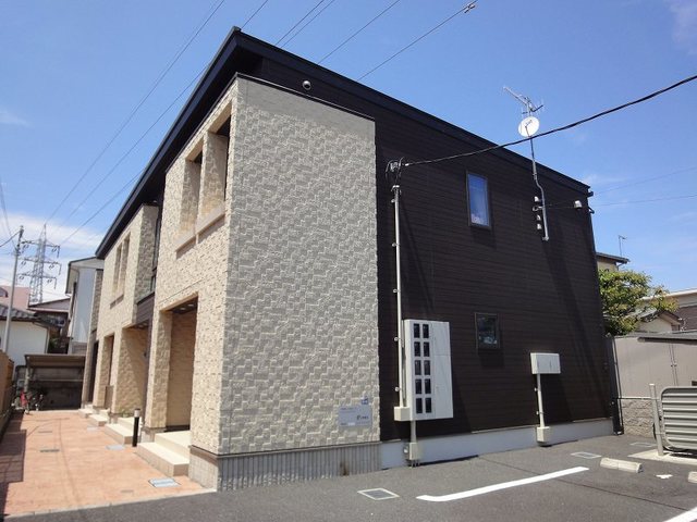 Ｍａｒｃｈ　Ｖｉｌｌａｇｅ 102号室 外観
