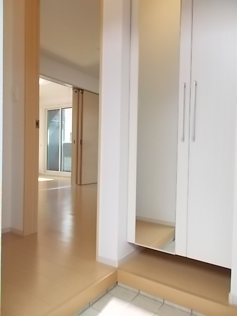 イリーデ　２ 玄関