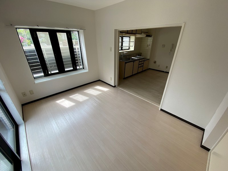 ジュネパレス平塚第０３ リビング