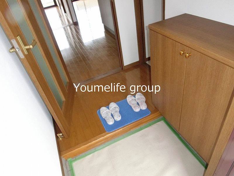 ルミエール 玄関