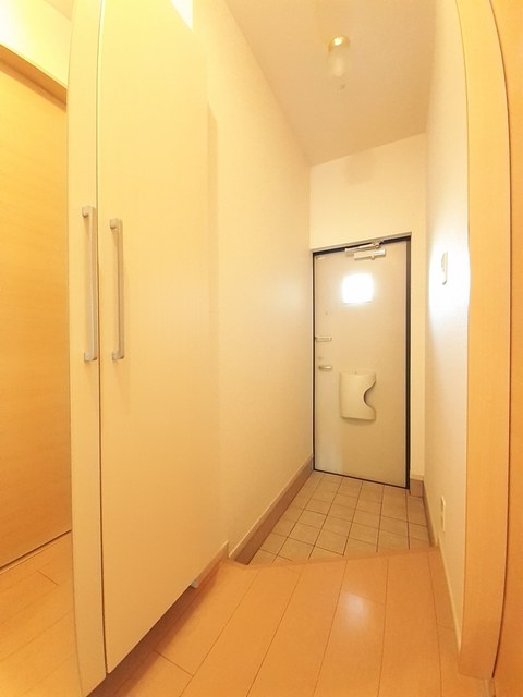 エスタスカーサ 玄関