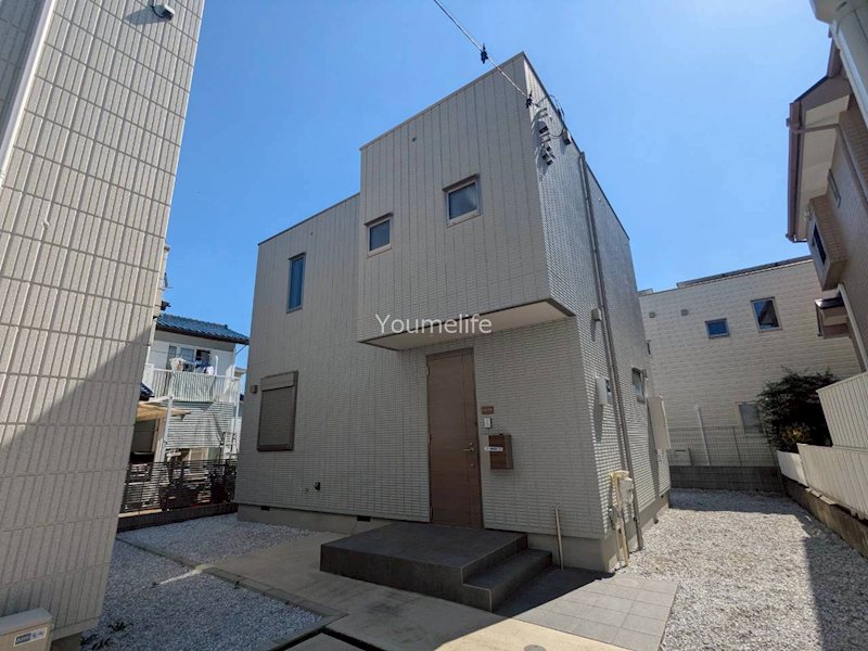 リラガーデンB棟 外観