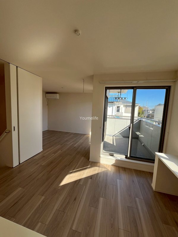 リラガーデンB棟 リビング