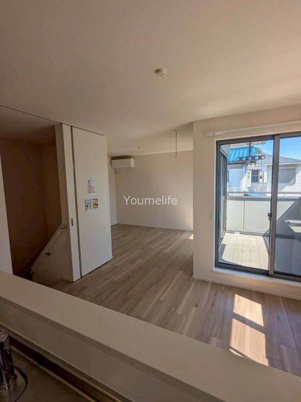 リラガーデンB棟 リビング