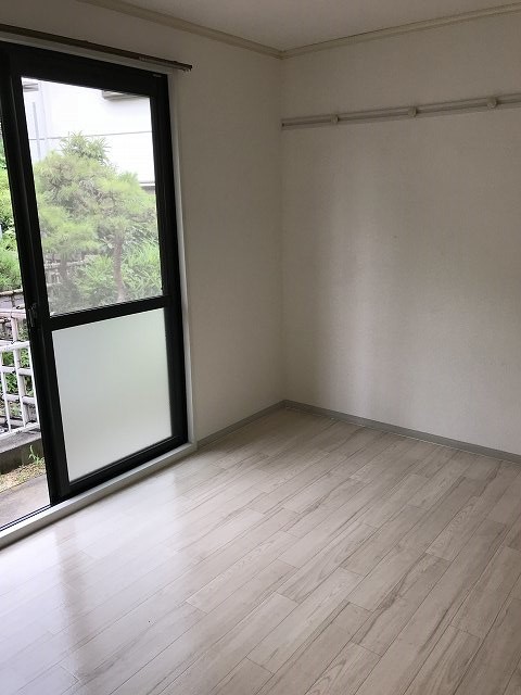 リバーサイド中山2 ベッドルーム