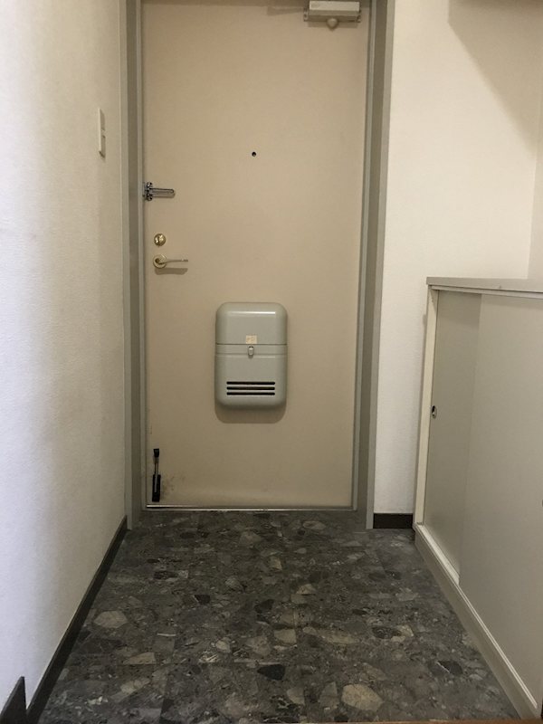 ウエストヒル湘南弐番館 玄関